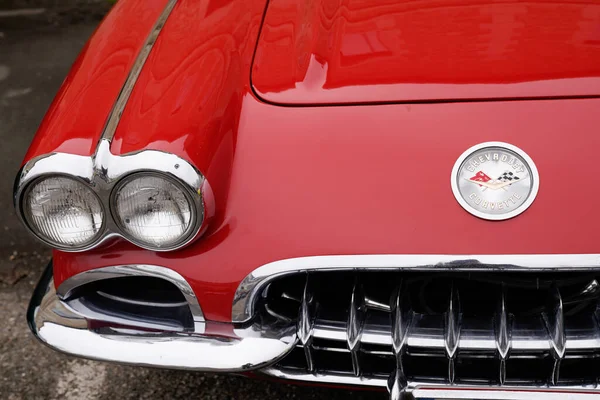 Bordeaux Aquitaine France 2022 Chevrolet Corvette Gesicht Scheinwerfer Emblem Zeichen — Stockfoto