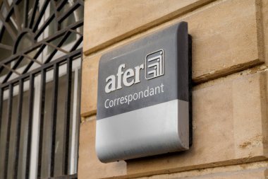 Bordeaux, Aquitaine France - 02 02 02 2022: muhabir logosu metni ve imzası Fransız sigorta bürosu