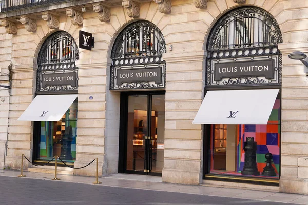 Logo Louis Vuitton Texte Et Marque Devant Boutique Boutique De