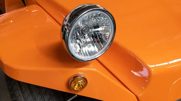 Oranžová Duna Buggy Auto Světlomet Přední Retro Vintage Vozidlo — Stock fotografie
