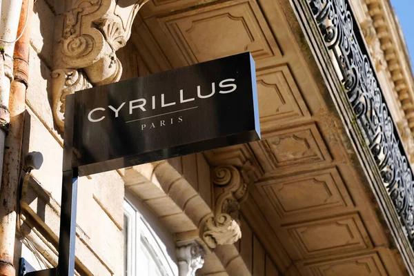 Burdeos Aquitania Francia 2022 Cyrillus Boutique Facade Logo Text Sign — Foto de Stock