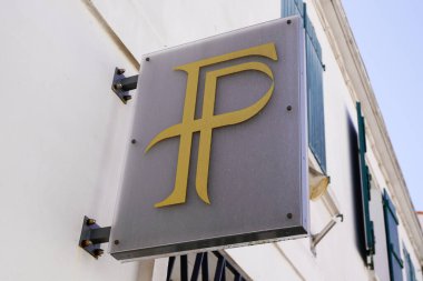 Bordeaux, Aquitaine France - 03 27 2022: Kamu maliyesi kamu maliyesi logo metin ajansı ofis inşasına marka vergisi imzalıyor