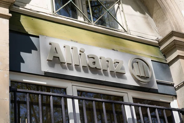 Burdeos Aquitania Francia 2022 Allianz Text Brand Logo Insurance Sign — Foto de Stock