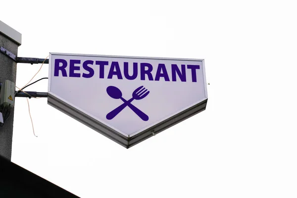 Restaurant Text Sign Mast Panel Board Facade Building City Street — Foto de Stock