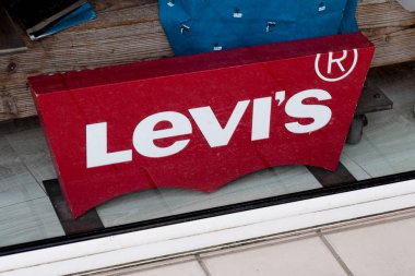 Bordeaux , Aquitaine  France - 05 08 2022 : Levi's sign brand and text Logo of American shop clothing us company made denim jeans levis
