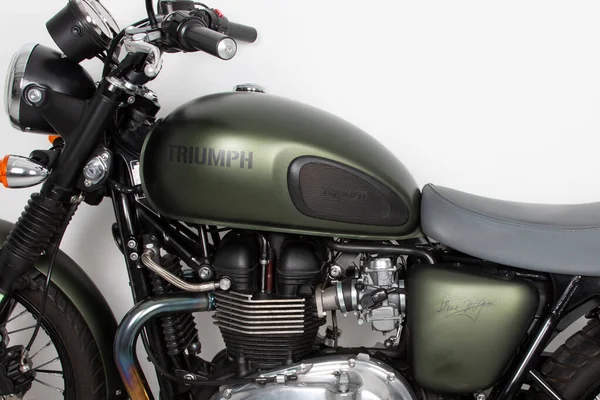 Bordeaux Aquitaine France 2022 Triumph Green Bonneville T100 Steve Mcqueen — Foto de Stock