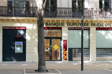 Bordeaux, Aquitaine France - 06: 15 2022: Banque dupuy de parseval metin işareti ve logo damgası