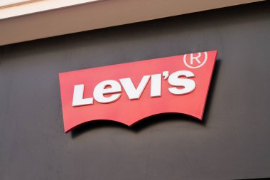 Bordeaux , Aquitaine  France - 07 01 2022 : levis brand logo and sign text on fwall acade entrance fashion front store