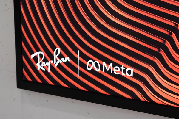 Toulouse Ocitanie France 2022 Ray Ban Meta Sign Brand Text — Zdjęcie stockowe