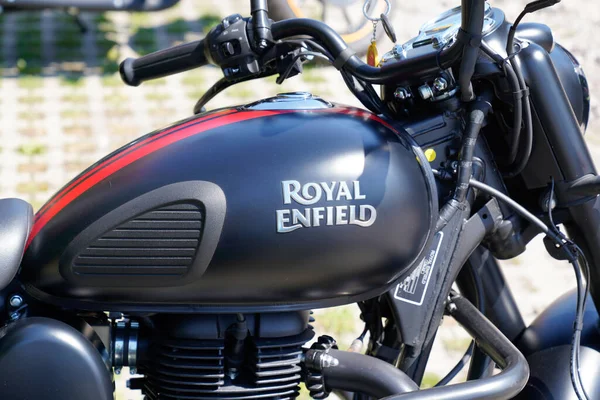 Bordeaux Aquitaine France 2022 Royal Enfield Motorcycle Meteor Black Vintage — Stockfoto