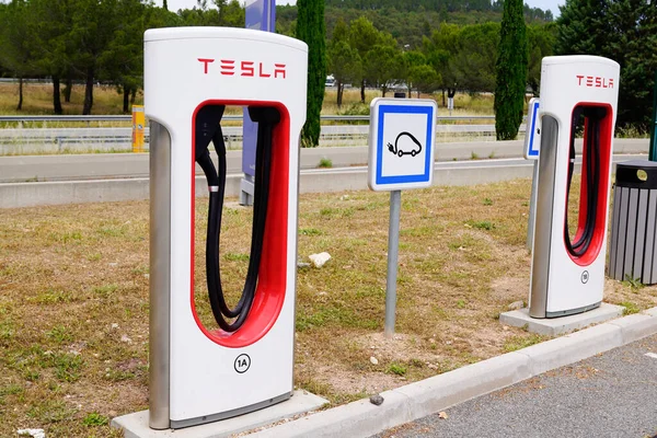 Bordeaux Aquitaine France 2022 Tesla Supercharger Car Point Station Car — Foto de Stock