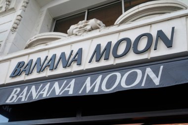 Bordeaux , Aquitaine  France - 07 28 2022 : banana moon entrance sign brand and text logo on facade French shop chain for women fashion boutique