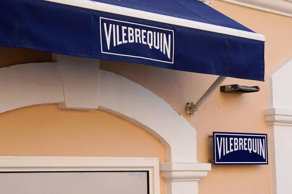 Saint Tropez Paca France 2022 Vilebrequin Logo Brand Text Sign — ストック写真