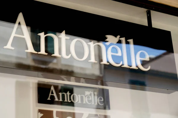Bordeaux Aquitaine France 2022 Antonelle Logo Brand Sign Text Windows — Foto de Stock
