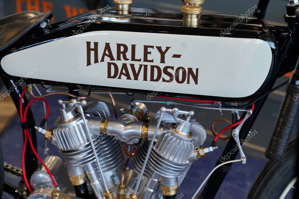 Bordeaux , Aquitaine  France - 05 09 2022 : Harley davidson motorcycle vintage old timer restored ancient motorbike from us american bike