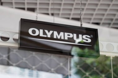 Bordeaux, Aquitaine France - 08 09 2022: Olympus metin ve marka logosu imzaladı Japon optik ve üreme ürünleri üreticisi hassas makineler ve enstrümanlar