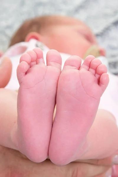 Fuß Nahaufnahme Niedlich Neugeborenes Baby Winzige Füße Details — Stockfoto