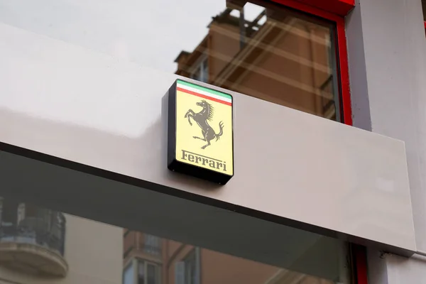 Monte Carlo Monaco 2022 Ferrari Logo Markası Cephe Satış Mağazası — Stok fotoğraf