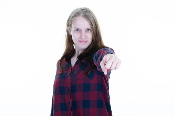 Молода Біла Жінка Посміхається Обличчям Вказуючи Руку Камеру Індексними Пальцями — стокове фото