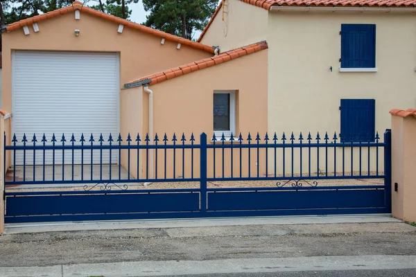 Portal Blue Classicsliding Steel Old Retro Style Gate Classical Slide — Stock Photo, Image