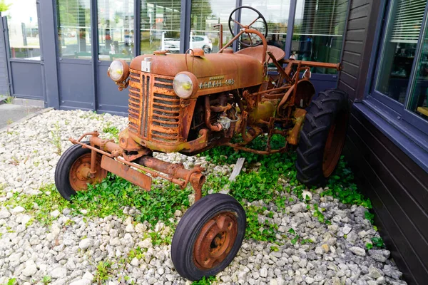 Bordeaux Akwitania Francja 2022 Cormick Farmall Cub Tractor Logo Marki — Zdjęcie stockowe