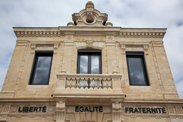 Mairie Liberte Egalite Fraternite France Tekst Muur Gebouw Gevel Betekenen — Stockfoto