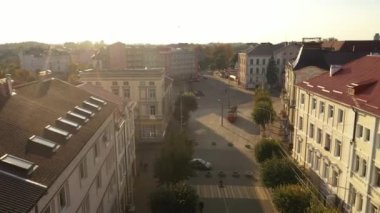 Sovetsk meydanındaki tramvay sergisi, insansız hava aracı manzaralı.