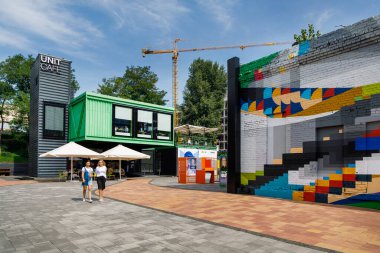 Kyiv, Ukrayna - 20 Ağustos 2021: Birim Şehri 'nin yenilik bölgesinin modern binaları