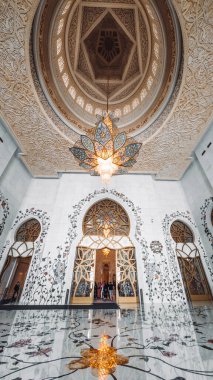 Abu Dabi, Birleşik Arap Emirlikleri - 3 Mart 2022: Abu Dabi 'deki Şeyh Zayed Büyük Camii' nin yakın çekimi