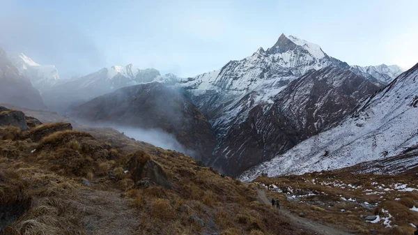 Vista del Monte Machhapuchhre, Área de Conservación de Annapurna, Himalaya, Nepal. — Foto de Stock