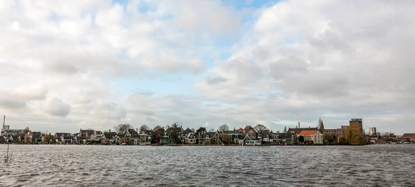 Widok Wioskę Zaanstad Rzeki Zaan Niderlandy — Zdjęcie stockowe