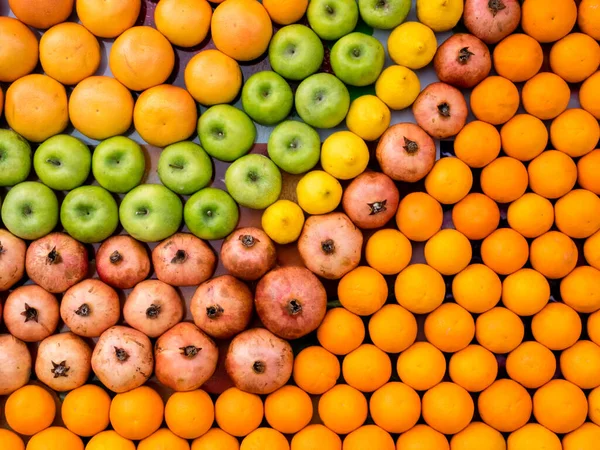 Antecedentes Frutales Manzanas Verdes Granadas Naranjas Limones Mercado Agrícola — Foto de Stock