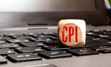 TÜFE. Tüketici fiyat endeksi kavramı sanal ekran üzerinde.