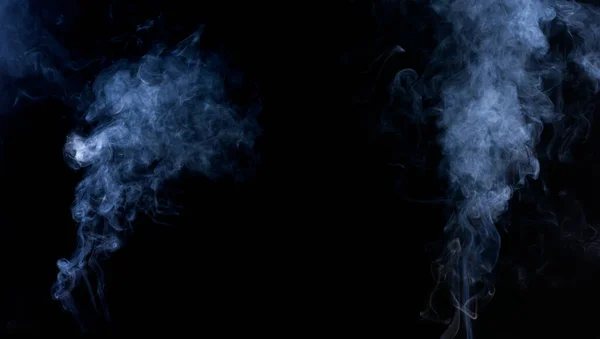 Белый Туман Дым Вызванный Жжением Пламенем Огнем Темном Черном Фоне — стоковое фото