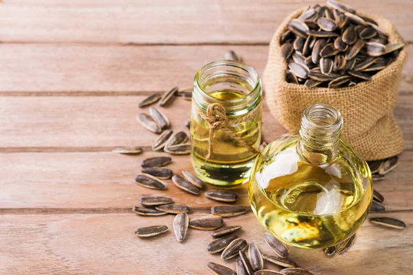 Sunflower Seed Oil Sunflower Seeds Agricultural Products Wooden Table Country — Foto de Stock