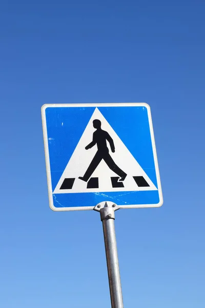 Low Angle View Crosswalk Road Sign Isolated Blue Clear Sky — Stock Photo, Image