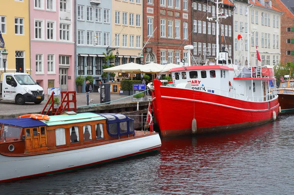 Copenhagen Denmark June 2014 Moored Boats Nyhavn Harbor — 图库照片