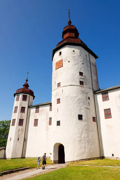 Lacko Sweden June 2020 Adult Child Visit Medieval Lacko Castle — Foto Stock