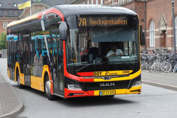 Kodaň Dánsko Června 2022 Přední Pohled Městský Autobus Provozu Trati — Stock fotografie