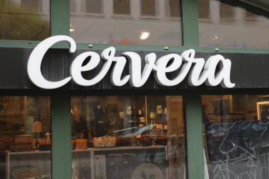 Ostersund, İsveç - 1 Eylül 2022: Logotype ve Cervera mağazası için imza.