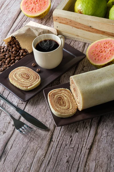 Bolo Rolo Slice Surrounded Cutlery Guava Cup Coffee Beans Copy — Stockfoto