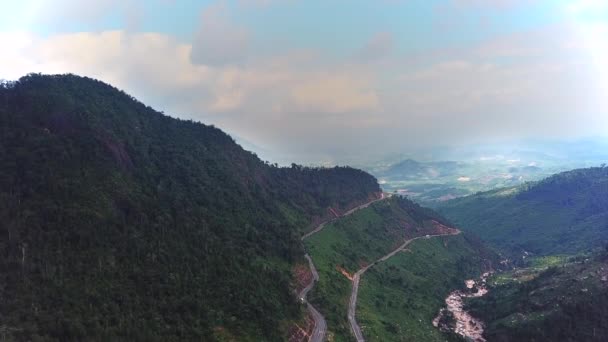 Drone Flying Majestic Foggy Mountains Landscape Cinematic Footage Birds Eye — Vídeos de Stock