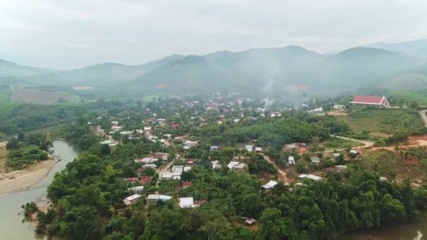 Drone Ansicht Der Landschaft Tropischen Asiatischen Bergen Atmosphärische Luftaufnahme Eines — Stockvideo