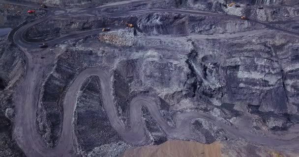 Drone Voando Acima Mineração Carvão Céu Aberto Plano Geral Vista — Vídeo de Stock