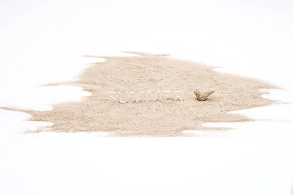 Sommarstämning Minimalt Kreativt Arrangemang Sommar Ord Korall Vit Sand — Stockfoto