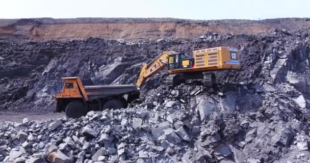 Belovo Rusya Mayıs 2019 Sarı Maden Kazıcısının Drone Görüntüsü Kömürü — Stok video