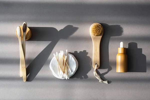 廃棄物ゼロの美容製品 持続可能なライフスタイルのための天然化粧品 バス化粧品のセット — ストック写真