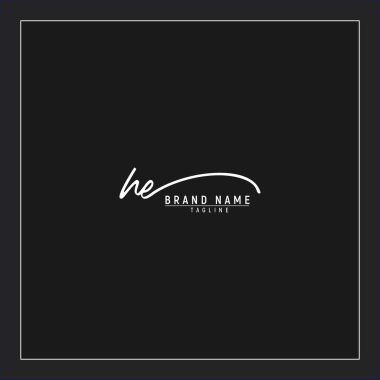 Lüks ilk He logosu imzalı el yazısı imzası siyah arkaplanda izole edildi