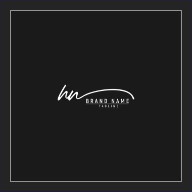 Lüks ilk HN logosu imzalı el yazısı imzası siyah arkaplanda izole edildi