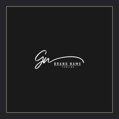 Lüks GN logosunun baş harfleri. Siyah arkaplanda izole edilmiş el yazısı imzası.